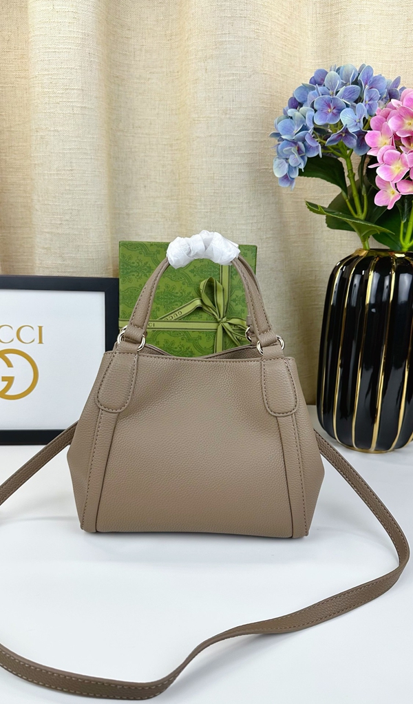 激安グッチバッグコピー側面デザイン